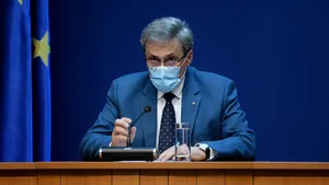 Marcel Vela promite rezolvări pentru aglomeraţia de la Nădlac: „Avem posibilitatea să deschidem pe încă cinci puncte de frontieră”