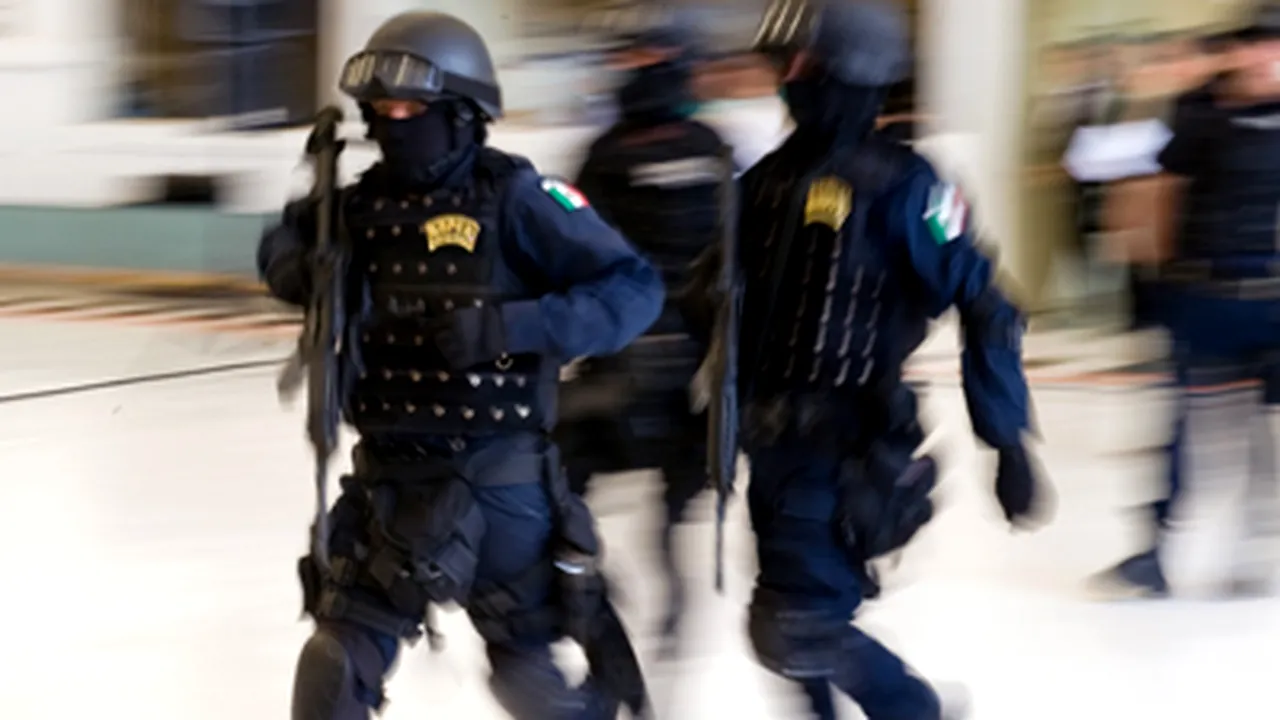Ofensivă fără precedent a unui cartel de droguri împotriva poliţiei, în Mexic
