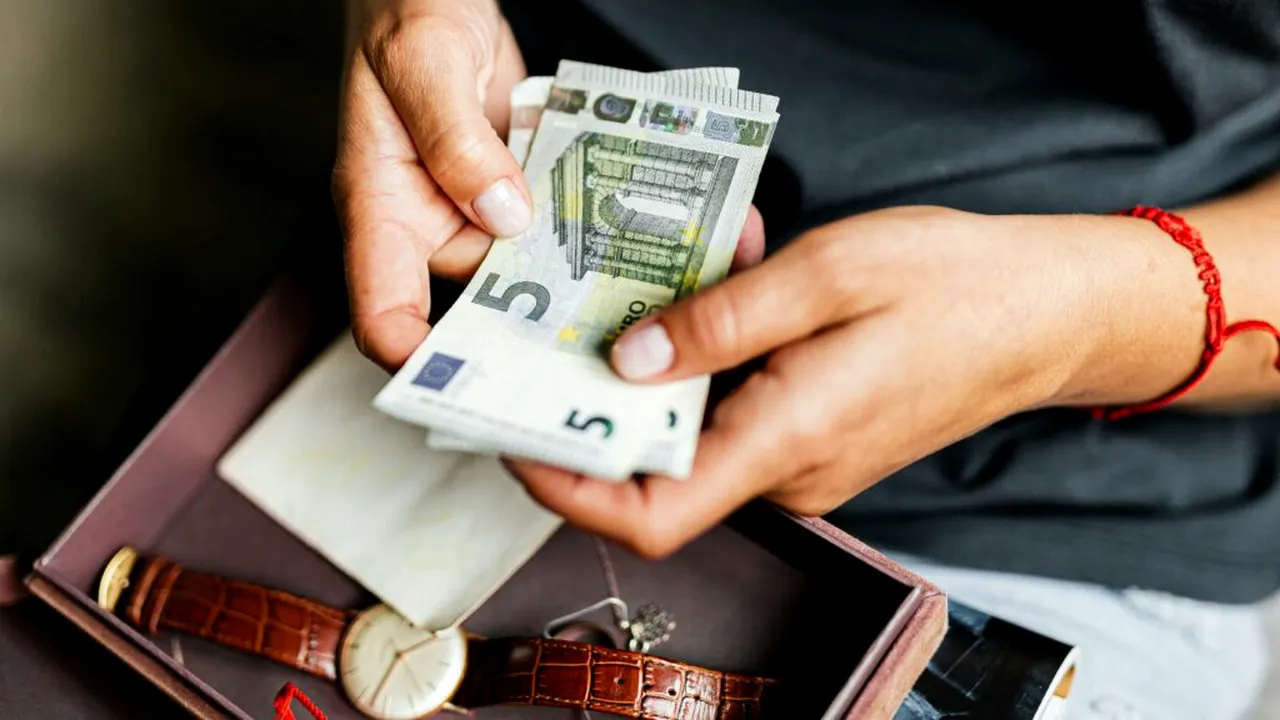 Românii nemulțumiți de produsele sau serviciile achitate au primit 173.000 de euro în primele 3 luni ale anului