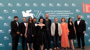 Documentarul „colectiv