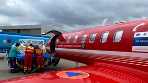 Un pacient ucrainean rănit în război a fost transferat din Polonia în Olanda cu o aeronavă SMURD
