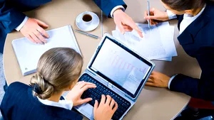 Persoanele fizice din toată ţara îşi pot verifica electronic situaţia fiscală. Cum funcţionează sistemul