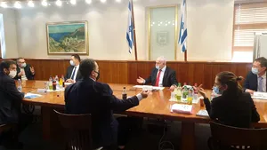 COMENTARIU Lelia Munteanu: 