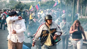 Noi confruntări în Venezuela: Forţele de securitate au folosit gaze lacrimogene şi gloanţe de cauciuc împotriva protestatarilor