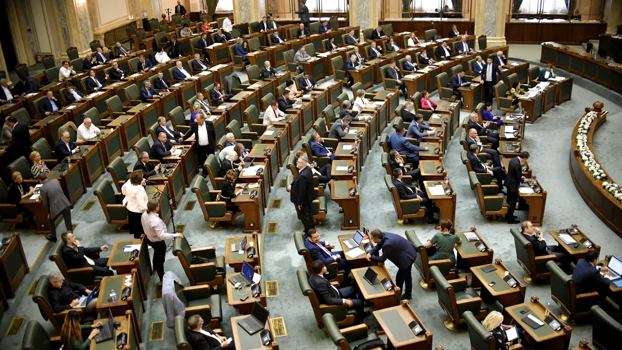 Senatul îşi alege, miercuri, preşedintele forului legislativ