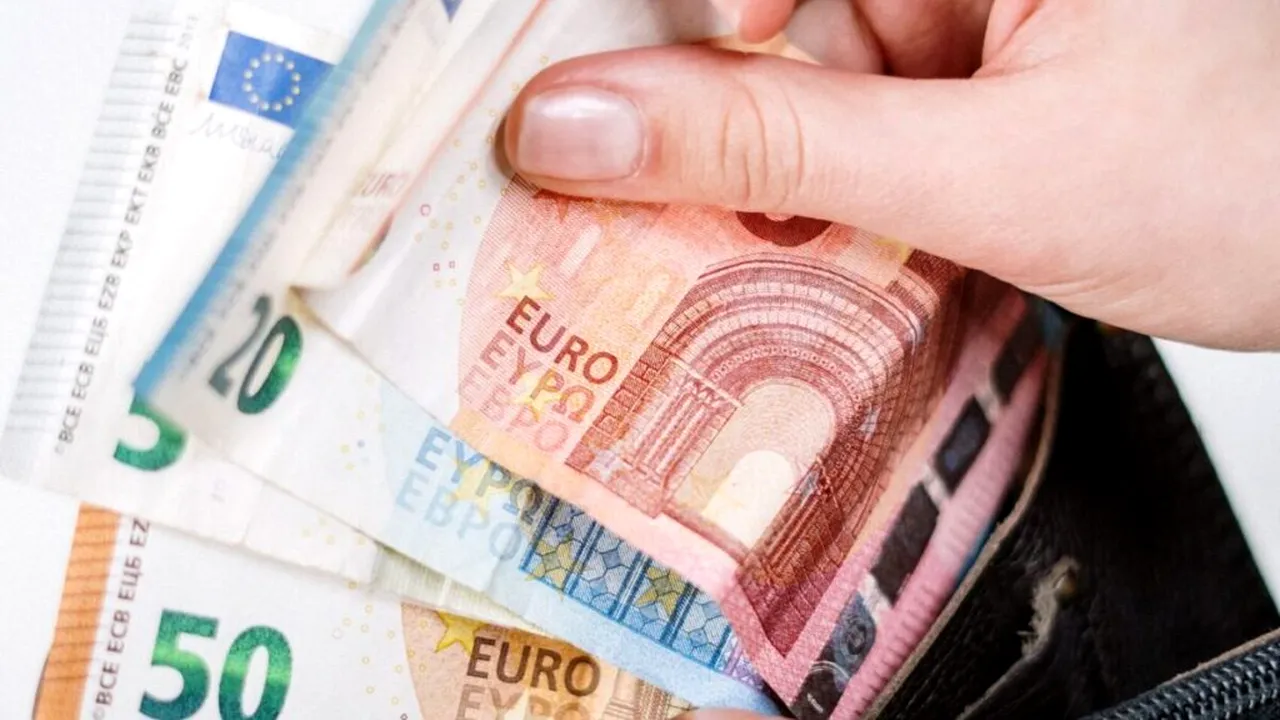 Pana de curent din Spania a dat alarma: câți bani cash ar trebui să ai mereu în casă