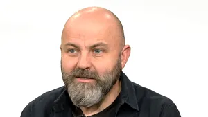 IEŞI PE PLUS VIDEO. Despre antreprenoriat şi investiţii „cu cap”. Invitat: Sergiu Neguţ, antreprenor, investitor şi profesor 