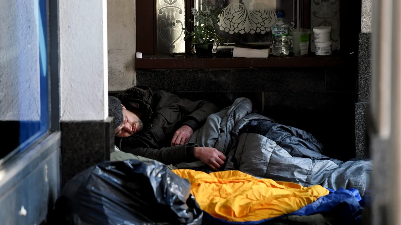 Furtună în Galaţi: Sunt o mie de persoane vulnerabile care trebuie să fie în atenţia autorităţilor