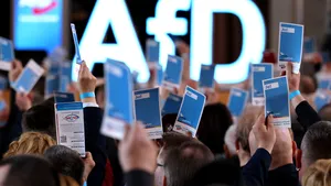 Moţiunea dură anti-migraţie a fost votată în Parlamentul german. Partidul fostului cancelar Merkel a făcut front comun cu extremiştii de la AfD / Olaf Scholz a avertizat că este „o greşeală de neiertat” 