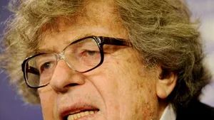 A murit scriitorul maghiar György Konrád, personalitate a disidenţei anticomuniste. A scăpat de nazişti, cu o zi înainte de deportarea evreilor la Auschwitz