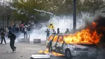 Franța ia în calcul restricții de circulație pe timpul nopții după violențele din weekend