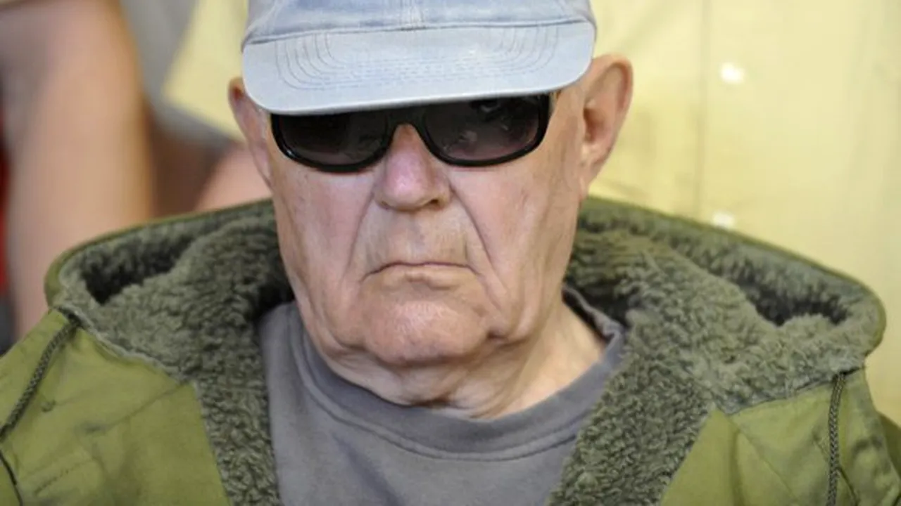 Corpul neînsufleţit al fostului gardian de lagăr nazist John Demjanjuk va fi transferat în SUA