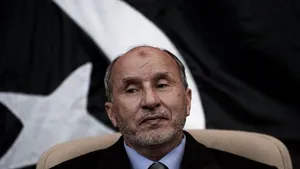 Liderul opoziţiei libiene solicită ajutorul comunităţii internaţionale: Kadhafi ne va distruge ţara