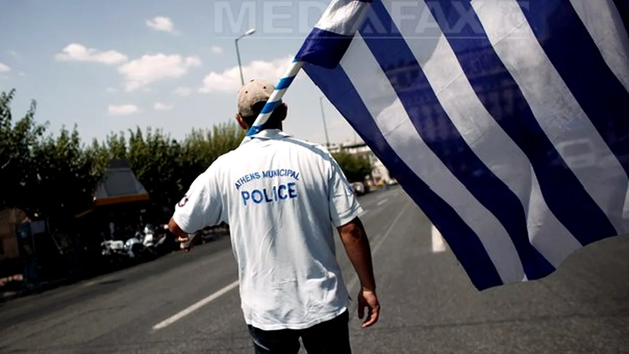 Grecia, BLOCATĂ de greva generală împotriva măsurilor care vizează funcţionarii publici