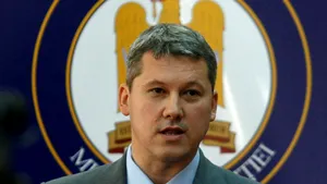 Predoiu: Decizia privind reducerea salariilor miniştrilor este datorată împrejurărilor