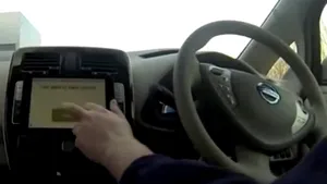 Cea mai nouă tehnologie în domeniul auto: Maşina care se conduce singură cu ajutorul unui iPad - VIDEO 