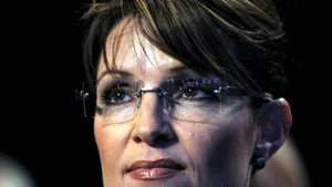 Sarah Palin renunţă la postul de guvernator al statului Alaska