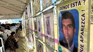 Foşti rebeli FARC şi soldaţi columbieni exhumă împreună victimele războiului