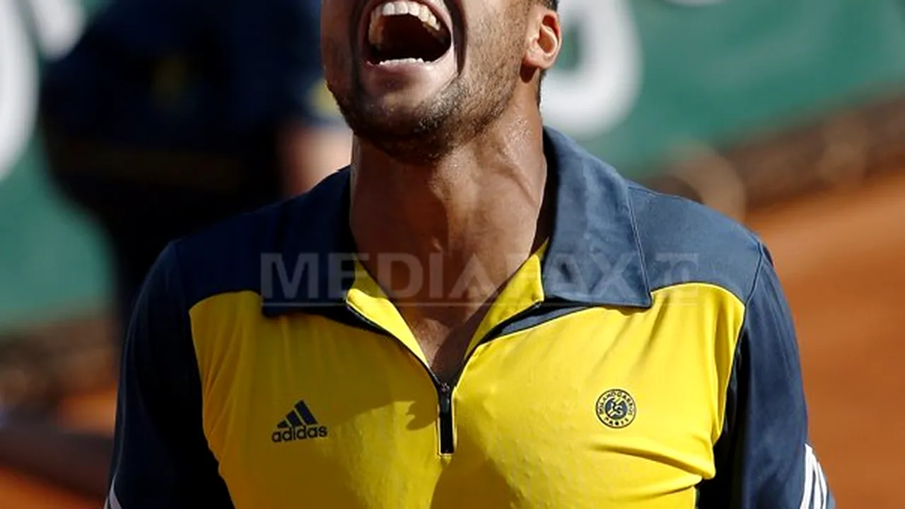 Jo-Wilfried Tsonga s-a calificat în semifinale la Roland-Garros. Francezul l-a învins în trei seturi pe Roger Federer