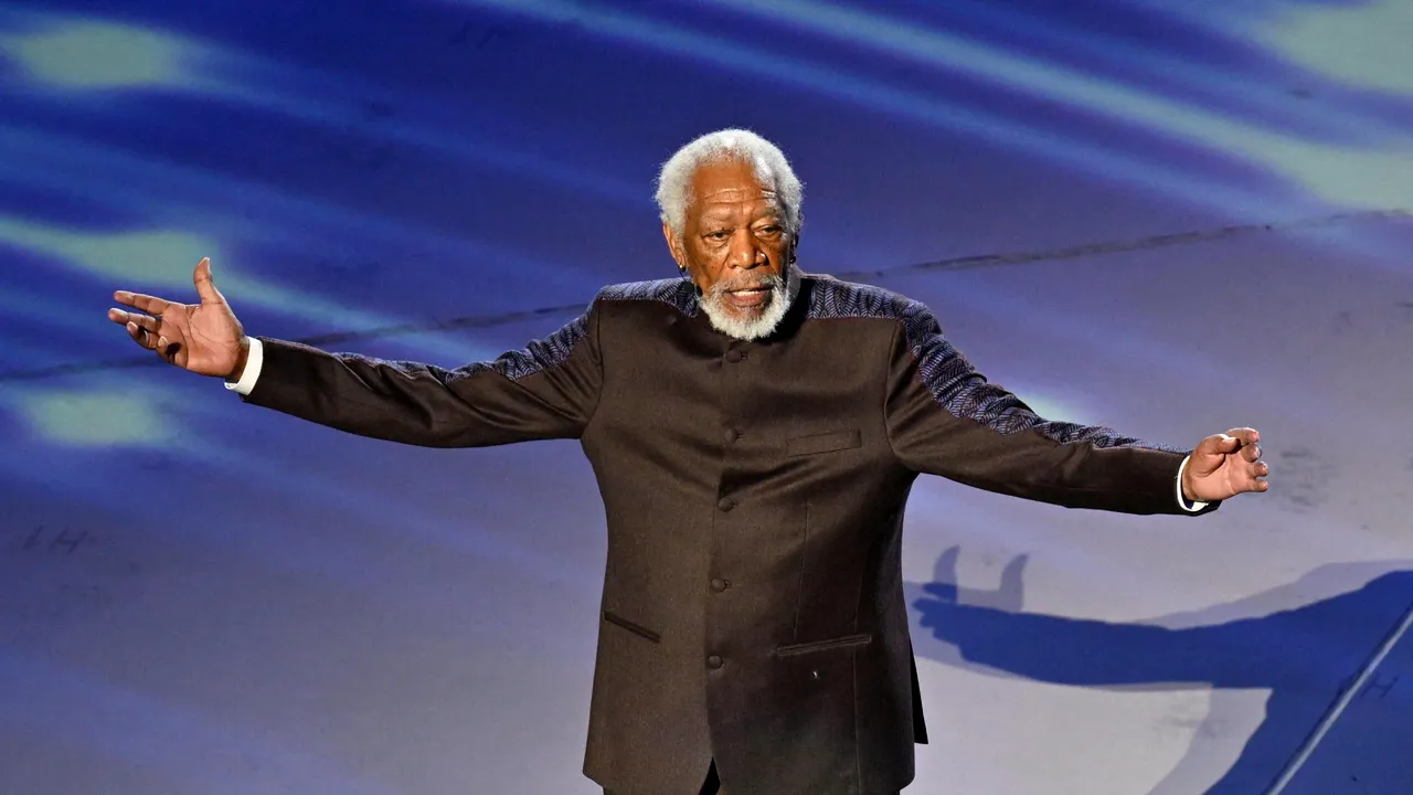 Morgan Freeman, criticat de fani pentru că a participat la ceremonia de deschidere a Campionatului Mondial de Fotbal din Qatar 