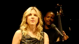 Noapte liniştită cu Diana Krall, la Bucureşti - FOTO