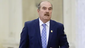 Calimente: Dacă strada nu ne vrea, să-i voteze pe bulgari. Gorghiu: Calimente să candideze în Bulgaria 