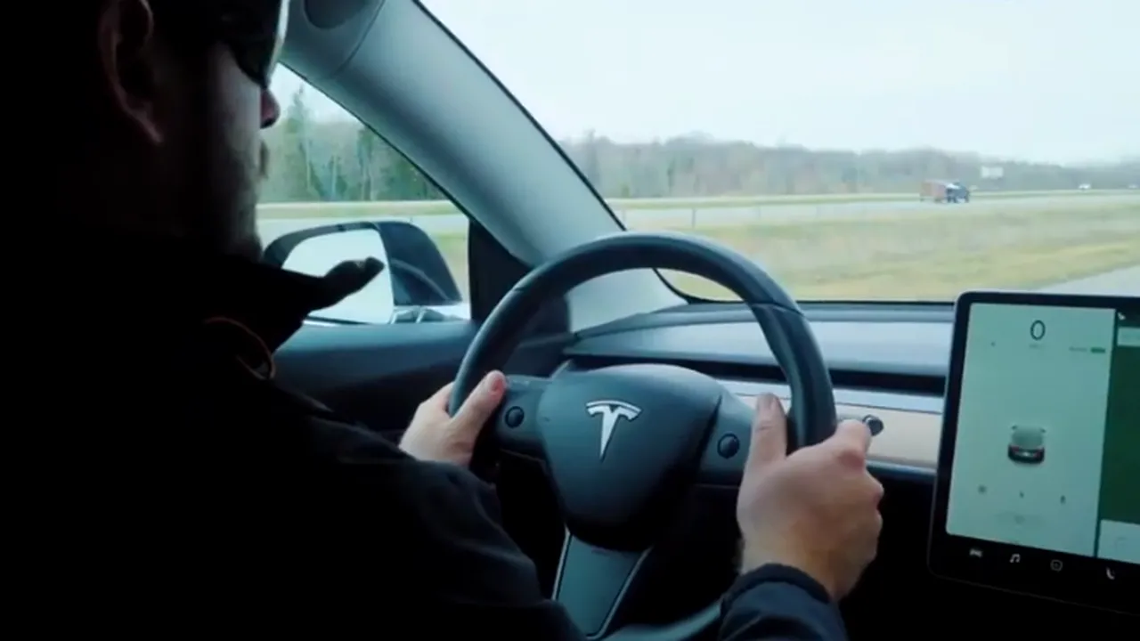 Tesla pierde business din cauza companiei Ingenext