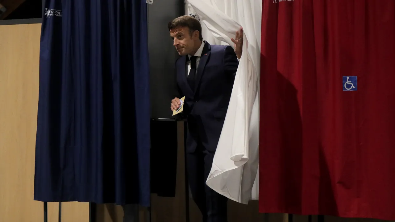 Alegeri parlamentare în Franţa. Coaliţia care îl susţine pe Macron se clasează pe primul loc, dar nu va avea majoritate