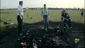 Tragedie în judeţul Buzău: Două fetiţe au ars de vii în baraca improvizată în care locuiau - VIDEO