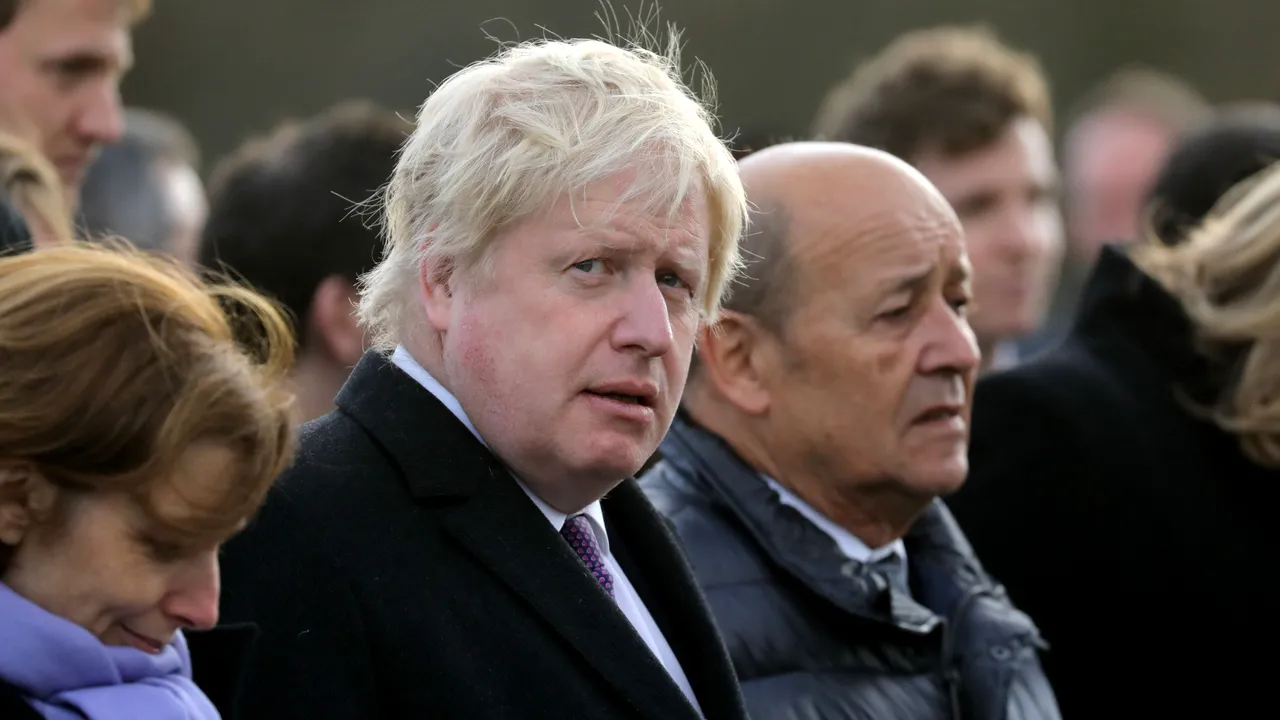 Boris Johnson: Ar trebui construit un pod între UE şi Marea Britanie, după Brexit / Replica lui Macron