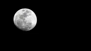 HOROSCOP Duminică, 9 octombrie. Lună Plină în Berbec. Imbold de energie şi risc de decizii pripite