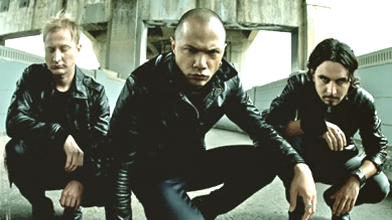 Trupa canadiană Danko Jones cântă în deschiderea concertului Guns N' Roses de la Bucureşti