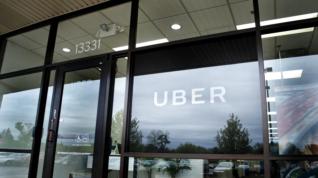 Uber a fost interzis într-o ţară europeană. Ce spune compania
