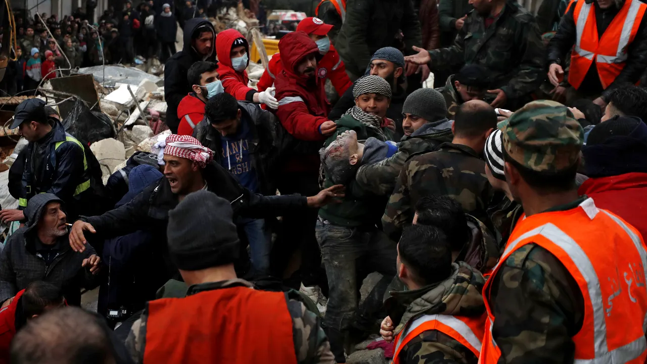 Primul convoi cu ajutoare ONU intră în Siria