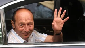 Băsescu, întrebat dacă a vorbit cu Boc despre menţinerea lui Ridzi: Eu nu fac aşa ceva