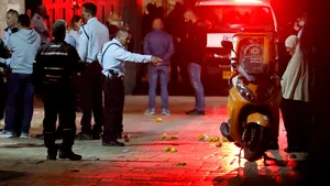 Poliţişti israelieni, răniţi într-un atac produs în Ierusalim / Agresorul a fost împuşcat mortal