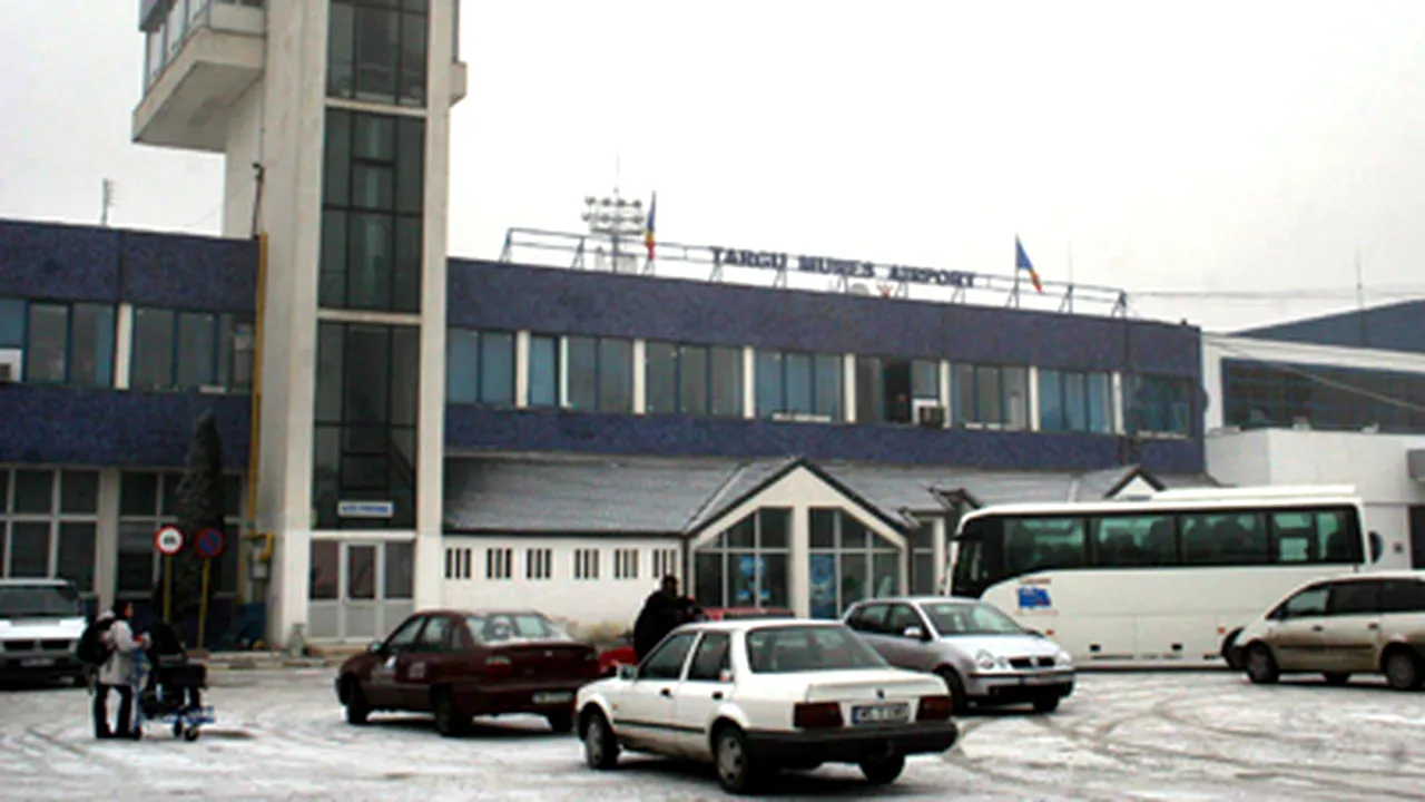 Mureş: Aeroportul nu ştie de retragerea autorizaţiei pentru avionul lui Solyom