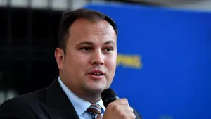 Secretarul general al Tineretului Naţional Liberal, demis din funcţie - surse