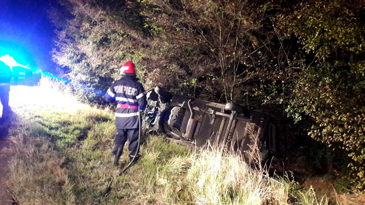 Accident de microbuz în Teleorman. Patru persoane, TRANSPORTATE la spital