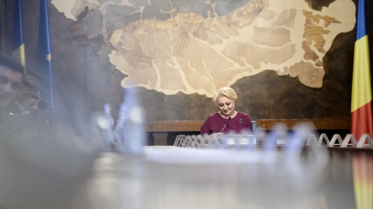 Viorica Dăncilă: În guvernările PSD s-au făcut peste 500 km de autostradă. Putem rezolva punând umărul la acţiune, nu făcând circ

