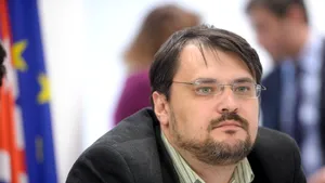 Cristian Ghinea: USR şi PNL cer înfiinţarea unei comisii de anchetă legată sistemele IT folosite de stat. Firmele lui Sebastian Ghiţă ar fi fost avantajate