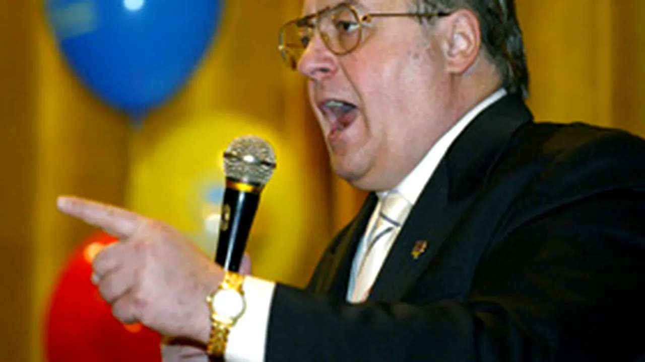 C.V. Tudor i-a cerut premierului să elimine UDMR din Guvern