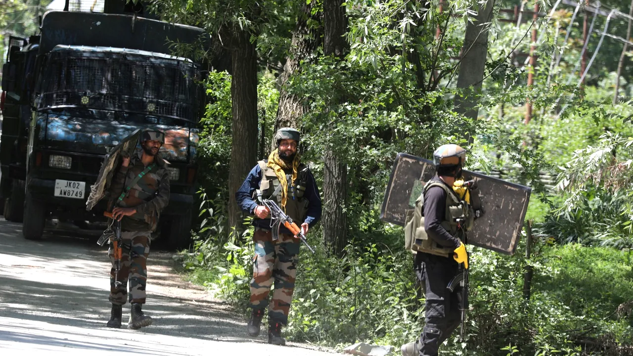 Un lider al talibanilor pakistanezi, ucis într-un atac cu dispozitiv exploziv improvizat