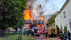 2 morţi şi 50 de răniţi într-un incendiu la un azil pentru bolnavi de Alzheimer de lângă Praga