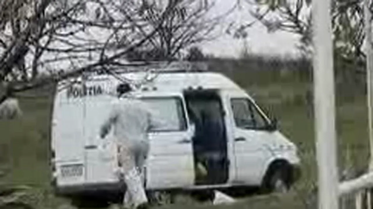 Trei cadavre, găsite în curtea unei familii din Săcele