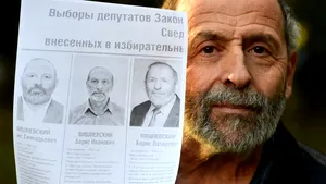 Şoc pentru un candidat al opoziţiei din Rusia. Regimul Putin a înscris doi candidaţi cu acelaşi nume şi înfăţişare ca a sa