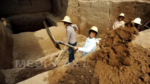 Cei mai vechi pantaloni din lume, descoperiţi în China