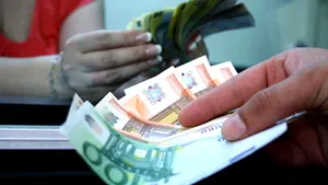 Romania Leu Hovers Above RON4.3 Vs Euro, Exch Rate Hits 8-1/2 Months Low