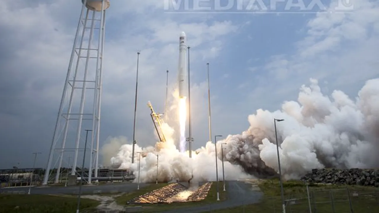 Capsula Cygnus, care transportă provizii pentru astronauţi, a fost lansată către Staţia Spaţială Internaţională - FOTO