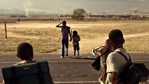 CLIP EMOŢIONANT regizat de Luc Besson, pentru siguranţa rutieră a copiilor care merg la şcoală - VIDEO